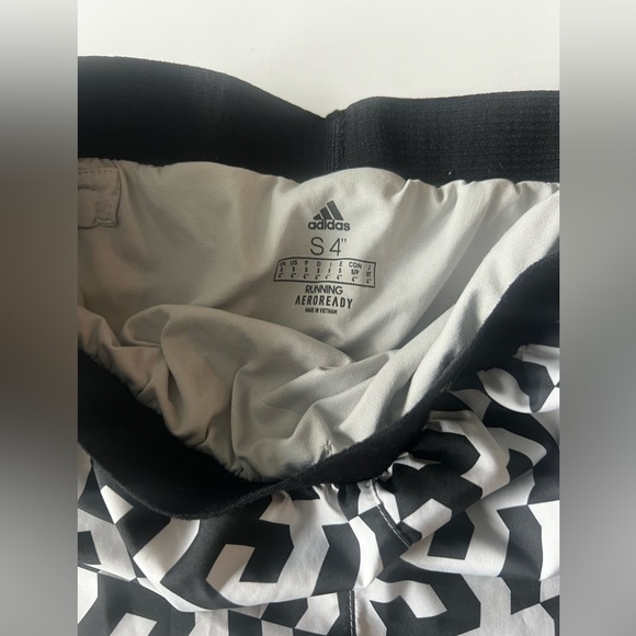 Adidas shorts - Picture 2 of 5